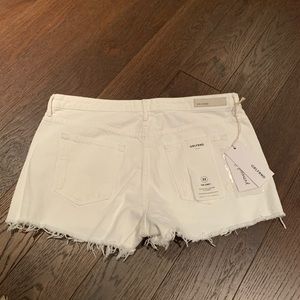 Cindy High-Rise Cut Off Short in White